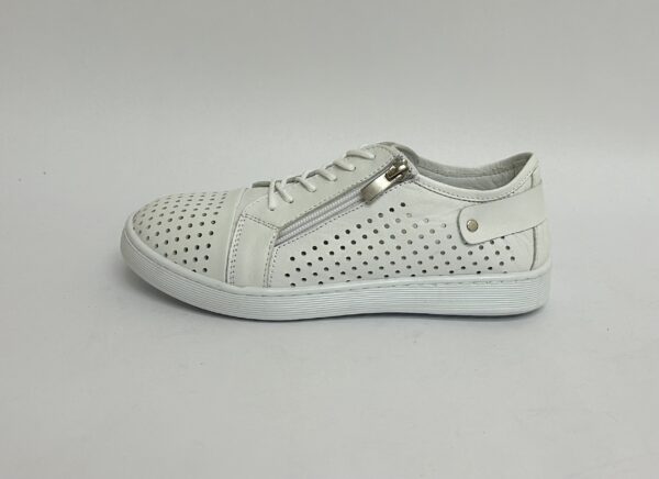 Cabello - EG17 - White